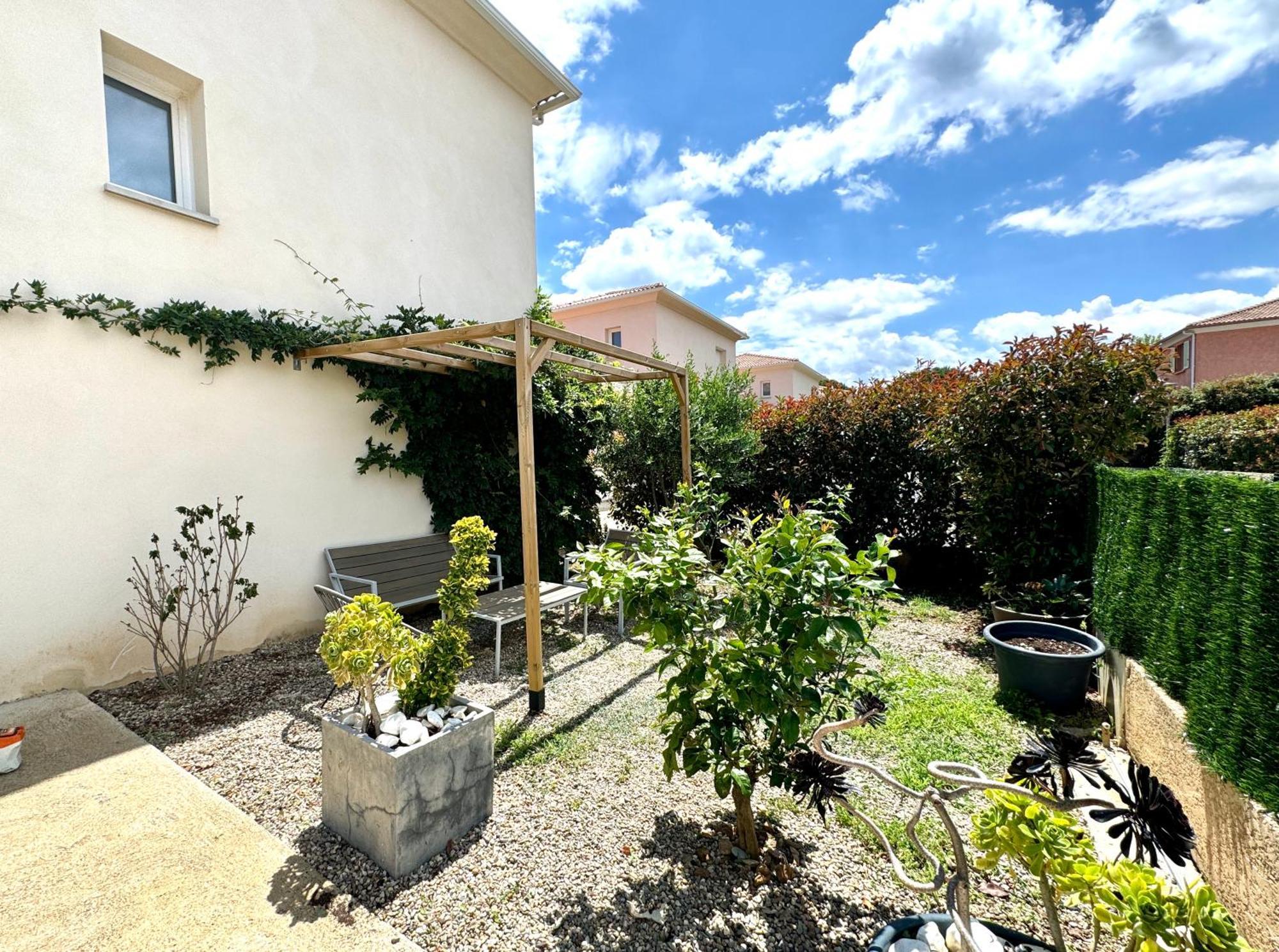 Jolie Maison Borgo Trois Chambres Trois Salles De Bain Екстериор снимка